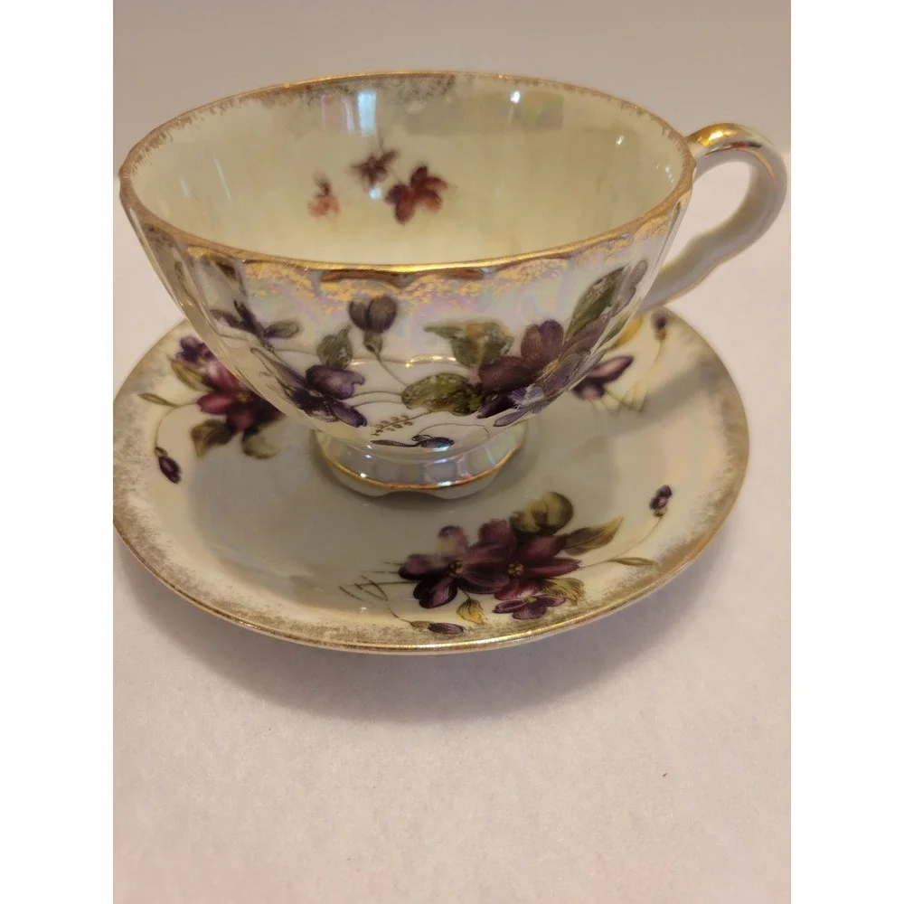 Vtg‎ Lusterware Tea Cup Saucer Set Purple Floral Gold Trim Porcelain Japan 2pc